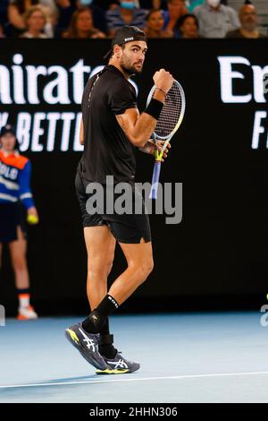 Melbourne, Australien, 25th. Januar 2022.Matteo Berrettini ist während des Australian Open Tennis Grand Slam 2022 im Melbourne Park im Einsatz. Bildnachweis: Frank Molter/Alamy Live News Stockfoto