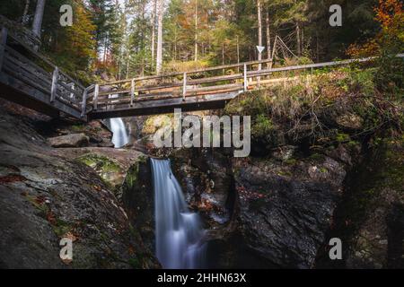 Wasserfall im Wald. Wasserfall im Nationalpark Bayerischer Wald Bayerischer Wald. Stockfoto