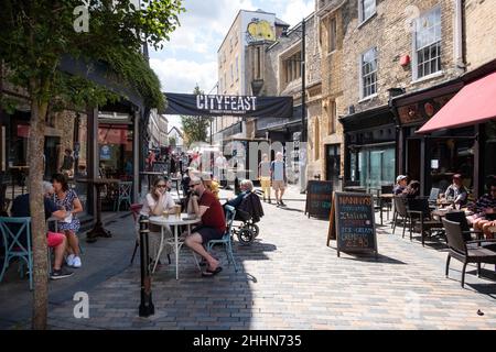 Canterbury, eine Domstadt im Südosten Englands, war im Mittelalter ein Wallfahrtsort. Alte Mauern, ursprünglich von den Römern erbaut Stockfoto