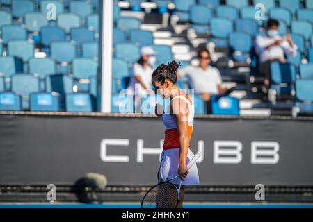 Die Italienerin Martina Trevisan, die während der Australian Open 2022 Round 1 beim Grand Slam gegen die Japanerin Nao Hibino auf Platz 7 im Melbourne Olympic Park zu sehen war.Endstand; Martina Trevisan gewinnt in zwei Sätzen 6:2, 6:3 gegen Nao Hibino. (Foto von Alexander Bogatirev / SOPA Images/Sipa USA) Stockfoto