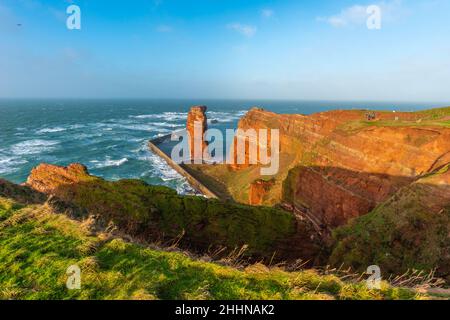 Starke Winterstürme hallo die einzige deutsche Hochseeinsel Helgoland in der Nordsee, Norddeutschland, Mitteleuropa Stockfoto