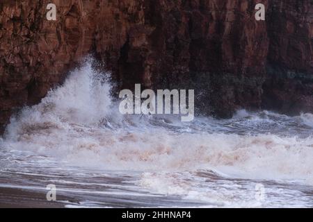 Starke Winterstürme hallo die einzige deutsche Hochseeinsel Helgoland in der Nordsee, Norddeutschland, Mitteleuropa Stockfoto