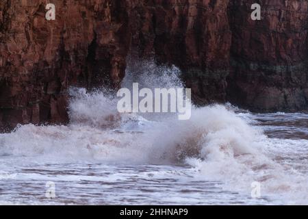 Starke Winterstürme hallo die einzige deutsche Hochseeinsel Helgoland in der Nordsee, Norddeutschland, Mitteleuropa Stockfoto