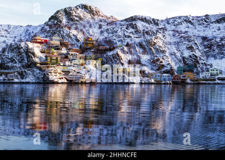 Wunderschöne Aufnahme des Battery-Viertels auf St. John's in Neufundland und Labrador, Kanada Stockfoto