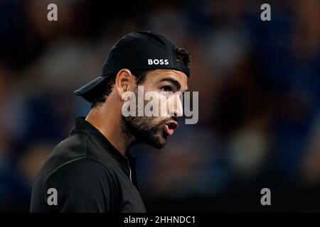 Melbourne, Australien. 25th Januar 2022. MATTEO BERRETTINI (ITA) in Aktion bei den Australian Open 2022 am Dienstag, den 2022. Januar, Melbourne Park Credit: Corleve/Alamy Live News Stockfoto
