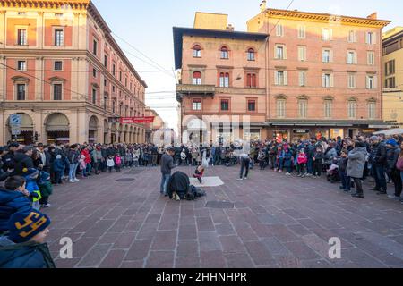 Stadtbild, Altstadt, Piazza del Nettuno, Buskers, Bologna Emilia Romagna, Italien, Europa Stockfoto