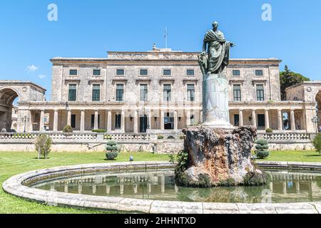Das Museum für Asiatische Kunst von Korfu ist ein Museum im Palast von St. Michael und St. George in Kerkyra, Griechenland, Ionische Inseln Stockfoto