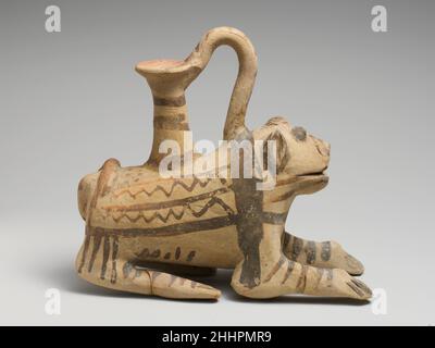 Terrakotta-askos (Gefäß) in Form eines Löwen 1200–1050 v. Chr. zypriotische tierförmige Vase in Form eines Löwen mit Auslauf und Griff. Terrakotta-askos (Gefäß) in Form eines Löwen. Zypern. 1200–1050 V. CHR. Terrakotta. Spätzypriotisch IIIB. Vasen Stockfoto