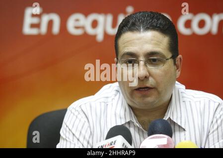 Roberto Ruival presidente del PRI estatal comento acerca de las declaraciones de Garman Martínez ex residente nacional del PAN y sobre las posibilidades de la elección el en el Tribunal Federal Electoral el 6 agosto 2009 © (Foto von Luis Gutierrez)..... Stockfoto