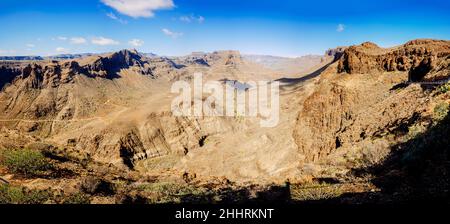 Blick auf das Fataga-Tal auf Gran Canaria, vom Aussichtspunkt Las Yeguas. Stockfoto