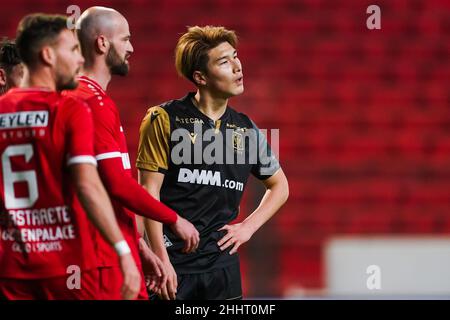 ANTWERPEN, BELGIEN - 25. JANUAR: Daiki Hashioka von Sint-Truidense VV während des Jupiler Pro League-Spiels zwischen dem Royal Antwerp FC und Sint-Truidense VV am 25. Januar 2022 im Bosuilstadion in Antwerpen, Belgien (Foto: Jeroen Meuwsen/Orange Picches) Stockfoto