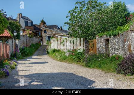 Ruelle de la vieille ville de Saint Valery sur Somme Stockfoto