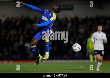 London, Großbritannien. 25th Januar 2022. Paul Osew von AFC Wimbledon während des Spiels der EFL Sky Bet League 1 zwischen AFC Wimbledon und Ipswich Town am 25. Januar 2022 in Plough Lane, London, England. Foto von Carlton Myrie. Nur zur redaktionellen Verwendung, Lizenz für kommerzielle Nutzung erforderlich. Keine Verwendung bei Wetten, Spielen oder Veröffentlichungen einzelner Clubs/Vereine/Spieler. Kredit: UK Sports Pics Ltd/Alamy Live Nachrichten Stockfoto