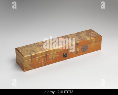 Schachtel mit Design aus Kiefer, Bambus und Kirschblüte 19th. Jahrhundert Japan. Schachtel mit Design aus Kiefer, Bambus und Kirschblüte 57887 Stockfoto