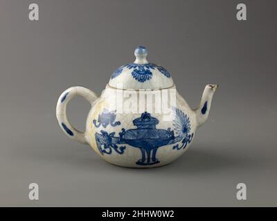 Kleiner, überdachter Weintopf oder Teekannen 1662–1722 Chinesisch. Kleiner überdachter Weintopf oder Teekannen 461216 Stockfoto