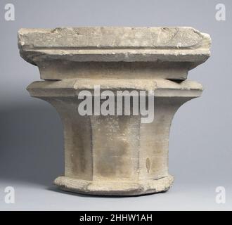Column Base Ende des 12th. Jahrhunderts Französisch. Spaltenfuß. Französisch. Ende 12th. Jahrhundert. Stein. Hergestellt in Languedoc, Frankreich. Skulptur-Architektur Stockfoto