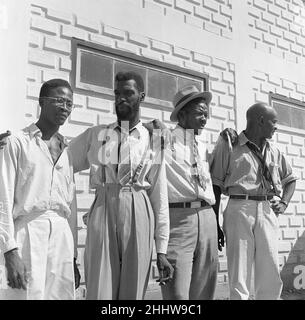 Mitglieder der British Empire Citizens¿and Workers Home Rule Party, die nach dem Generalstreik von 1946 hier in Port O Spanien, Trinidad, gesehen wurde. Ca. Januar 1947 Stockfoto