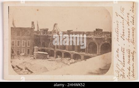 The Evacuation of Fort Sumter, April 1861 April 1861 Edward Anthony American. Die Evakuierung von Fort Sumter, April 1861 302668 Stockfoto