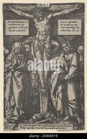 Christus am Kreuz 1553 Heinrich Aldegrever Deutscher Christus am Kreuz, mit der Jungfrau ganz links und Maria Magdalena rechts knieend. Rechts von Christus, dem heiligen Johannes, mit dem Haupt Mariens, das hinter ihm zu sehen ist, ganz rechts. Unten links vom Kreuz, der Schädel. Christus am Kreuz 428047 Stockfoto