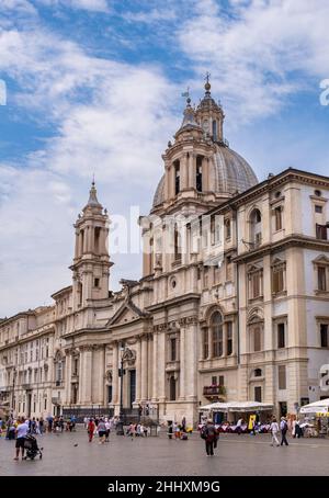 Rom, Italien - 27. Mai 2018: Sant'Agnese in Agone Kirche auf der Piazza Navona mit im historischen Stadtzentrum von Rom Stockfoto