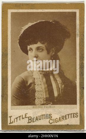 Minnie Palmer (Brustporträt), aus der Serie Actresses and Promi (N60, Typ 1), die kleine Schönheiten-Zigaretten für Tabakwaren der Marke Allen & Ginter 1887, herausgegeben von Allen & Ginter American Trade Cards aus der Serie 'Actresses and Promi' (N60), Herausgegeben im Jahr 1887 zur Förderung von Little Beauties Zigaretten, die von Allen & Ginter vertrieben werden. Es gibt zwei Arten von Karten im Set. Bei Karten des Typs 1 ist der Markenname auf der Vorderseite aufgedruckt, bei Karten des Typs 2 nicht. Minnie Palmer (Porträt der Büste), aus der Reihe Schauspielerinnen und Promoties (N60, Typ 1) Förderung der kleinen Schönheiten Zigaretten f Stockfoto