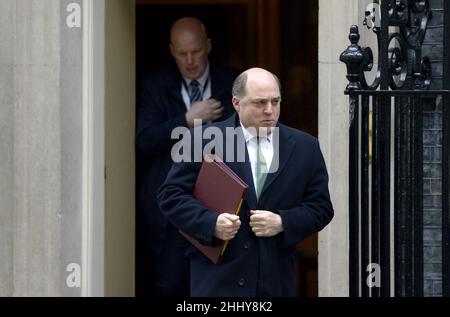 Ben Wallace MP - Staatssekretär für Verteidigung - verlässt eine Kabinettssitzung in Downing Street, 25th. Januar 2022 Stockfoto