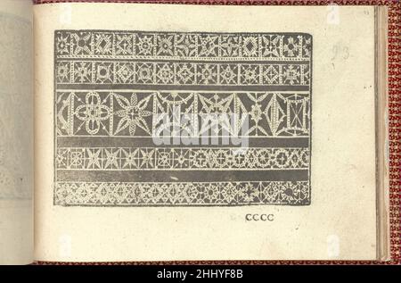 Corona delle Nobili et Virtuose Donne: Libro I-IV, Seite 93 (recto) 1601 Cesare Vecellio Italienisch Herausgegeben von Cesare Vecellio, Italienisch, Pieve di Cadore 1521-1601 Venedig, Venedig.von oben nach unten und von links nach rechts:Design bestehend aus 5 horizontalen Registern. Jedes Register ist in Quadrate unterteilt, die jeweils mit einem Blumenmotiv verziert sind. Corona delle Nobili et Virtuose Donne: Libro I-IV, Seite 93 (recto) 661942 Stockfoto
