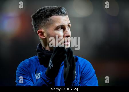 Luton, Großbritannien. 25th Januar 2022. Dan Potts (3) von Luton Town vor dem Sky Bet Championship-Spiel zwischen Luton Town und Bristol City in der Kenilworth Road, Luton, England am 25. Januar 2022. Foto von David Horn. Quelle: Prime Media Images/Alamy Live News Stockfoto