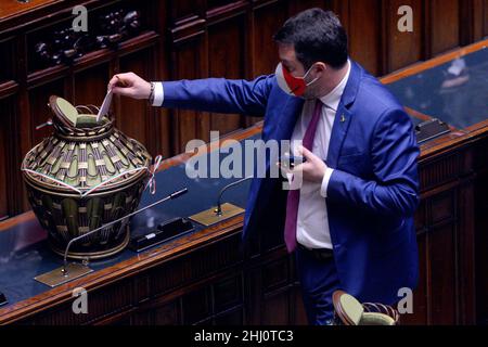 Rom, Italien. 26th Januar 2022. Der italienische Senator Matteo Salvini während der dritten Sitzung der Abstimmung über den neuen Präsidenten der Italienischen Republik im Plenum des Abgeordnetenhauses. Rome (Italien), 26. Januar 2022Photo Pool Stefano Carofei Insidefoto Credit: Insidefoto srl/Alamy Live News Stockfoto