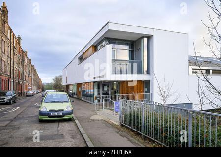 Edinburgh, Schottland, UK - Edinburgh Skulpturenwerkstatt von Sutherland Hussey Harris Architects im Winter Stockfoto