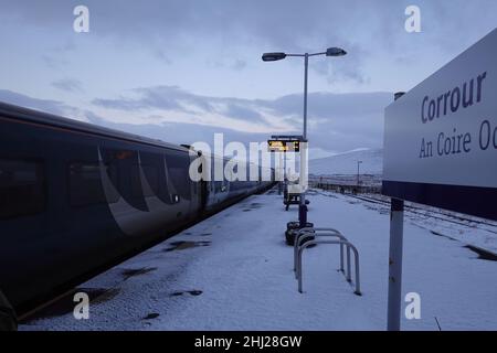 Corrour Station, Coire Odhar, Rannoch Moor, Scottish Highlands einer der entlegensten Bahnhöfe Großbritanniens. Stockfoto