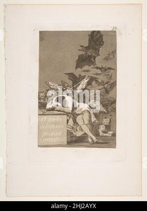 Tafel 43 aus 'Los Caprichos': Der Schlaf der Vernunft produziert Monster (El sueño de la razon produziert Monstruos) 1799 Goya (Francisco de Goya y Lucientes) Spanisch Dies ist das bekannteste Bild aus Goyas Serie von 80 Aquatinta-Radierungen, die 1799 veröffentlicht wurden und als 'Los Caprichos' bekannt sind und allgemein als Kritik des Künstlers an der Gesellschaft verstanden werden, in der er lebte. Goya arbeitete an der Serie von etwa 1796-98 und viele Zeichnungen für die Drucke überleben. Die Inschrift auf der vorbereitenden Zeichnung für diesen Druck, der jetzt im Prado Museum in Madrid ist, deutet darauf hin, dass er ursprünglich als Titel gedacht war Stockfoto