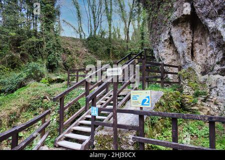 Cascate delle Marmore, das Naturschutzgebiet der Wasserfälle von Marmore, Wanderwege und Naturpfade Stockfoto