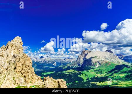 Blick auf den Plattkofel neben der Seiser Alm, Südtirol Stockfoto