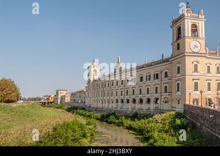 Der Park des Herzogspalastes, bekannt als Reggia di Colorno, Emilia Romagna, Italien Stockfoto