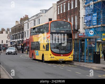 Erster Wessex Jurassic Coaster Bus auf der Esplanade in Weymouth Stockfoto