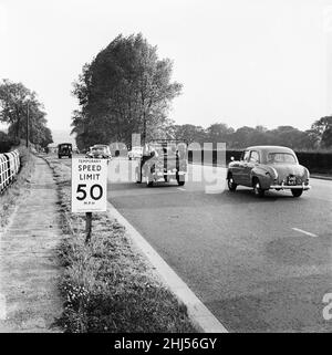 50 km/h Schilder. Juni 1960 M4292-002 Stockfoto