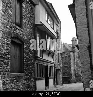 Allgemeine Ansichten von Plymouth, Devon. Abgebildet ist ein elisabethisches Haus, ein Fachwerkhaus, das um 1584 erbaut wurde. 13th. April 1961. Stockfoto