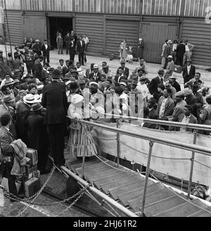 Westindische Einwanderer, die nach Hause zurückkehren. 11th. August 1958. Stockfoto