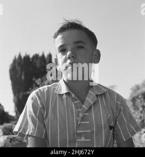 Pestalozzi Village for Children in Sedlescombe, East Sussex, 24th. August 1959. Die Gemeinde ist nach dem Schweizer Pädagogen des 18. Jahrhunderts Johann Heinrich Pestalozzi benannt, der sein Leben der Schließung von Spaltungen in der Gesellschaft durch die Erziehung des ganzen Menschen - Kopf, Herz und Hände - widmete. Stockfoto