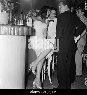 1956 Venice Film Festival, Freitag, 31st. August 1956. Unser Bild Zeigt ... Die italienische Schauspielerin Elsa Martinelli. Stockfoto