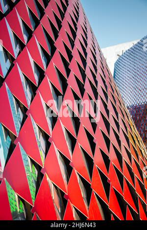 Pakistanischer Pavillon Detaillierte Nahaufnahme des farbenfrohen Designs auf der Dubai Expo 2020. Stockfoto