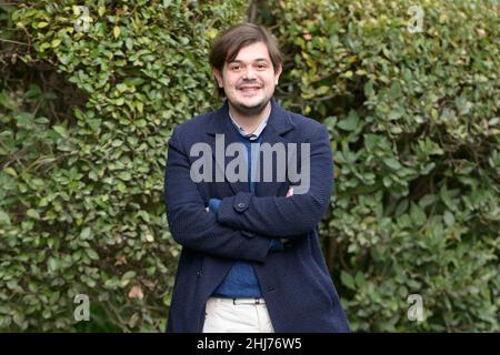 Rom, Italien. 26th Januar 2022. Francesco Russo nimmt an der Fotoserie L'amica geniale Storia di Chi fugge e di Chi Resta von Rai Viale Mazzini Teil. Kredit: SOPA Images Limited/Alamy Live Nachrichten Stockfoto