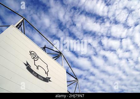 Datei-Foto vom 18-01-2022 von Pride Park Stadium, der Heimat von Derby County. Die Derby-Administratoren Quantuma und die englische Fußballliga haben eine Verlängerung der Frist vom 1. Februar um einen Monat vereinbart, um den Finanzierungsnachweis zu erbringen. Ausgabedatum: Donnerstag, 27. Januar 2022. Stockfoto