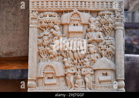 Stupa Nr. 1, Nordtor, rechte Säule, Frontblende 2: Jetavana die Geschichte von Anathapindaka. Die Große Stupa, Weltkulturerbe, Sanchi, Madhy Stockfoto