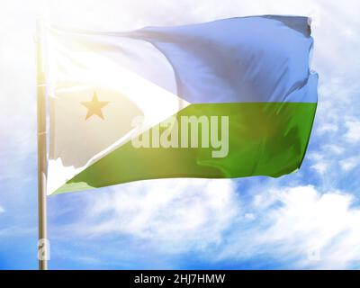 Fahnenmast mit Flagge von Dschibuti Stockfoto
