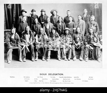 Sioux Delegation 1891, Antike und Vintage-Foto - Gruppe von indianern/Indianern. Copyright by C.M. Bell, Washington, D.C. Stockfoto