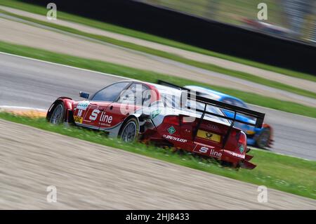 Mugello Circuit, Italien 2. Mai 2008: Mike Rockenfeller im Einsatz mit dem Audi A4 DTM 2007 des Team Rosberg beim DTM-Rennen auf dem Mugello Circuit. Stockfoto