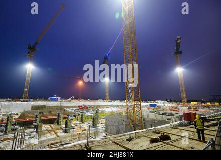 Hannover, Deutschland. 26th Januar 2022. Mehrfamilienhäuser in einer neuen Entwicklung. Quelle: Julian Stratenschulte/dpa/Archivbild/dpa/Alamy Live News Stockfoto