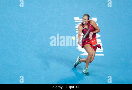 Melbourne, Australien. 27th Januar 2022. Madison Keys aus den Vereinigten Staaten tritt am 27. Januar 2022 beim Australian Open im Melbourne Park in Melbourne, Australien, beim Halbfinalspiel der Frauen gegen Ashleigh Barty an. Quelle: Bai Xuefei/Xinhua/Alamy Live News Stockfoto